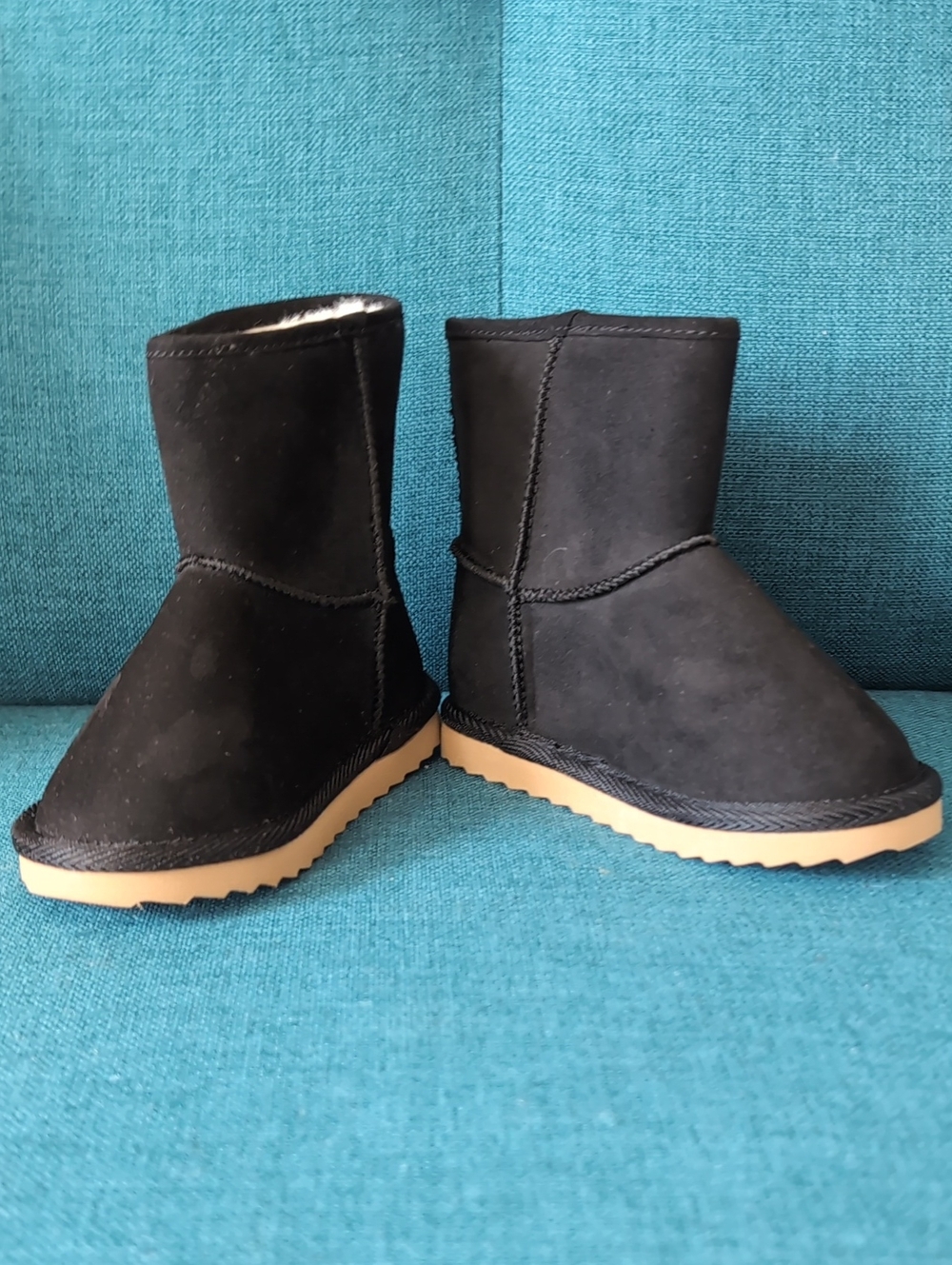 Girls Black Winter Boot with Tan Sole